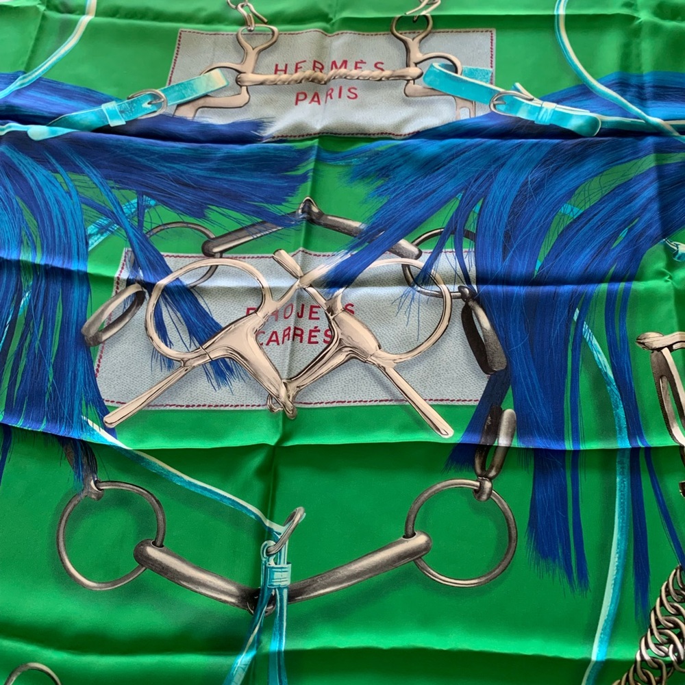 NWT Hermes Projets Carres Scarf Shawl 140 Silk Green Blue Multi-color